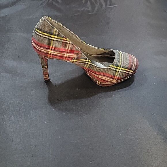 FIONI ROUND TOE SLIP-ON STYLE HIGH HEEL STILETTOS PUMP - Picture 13 of 16